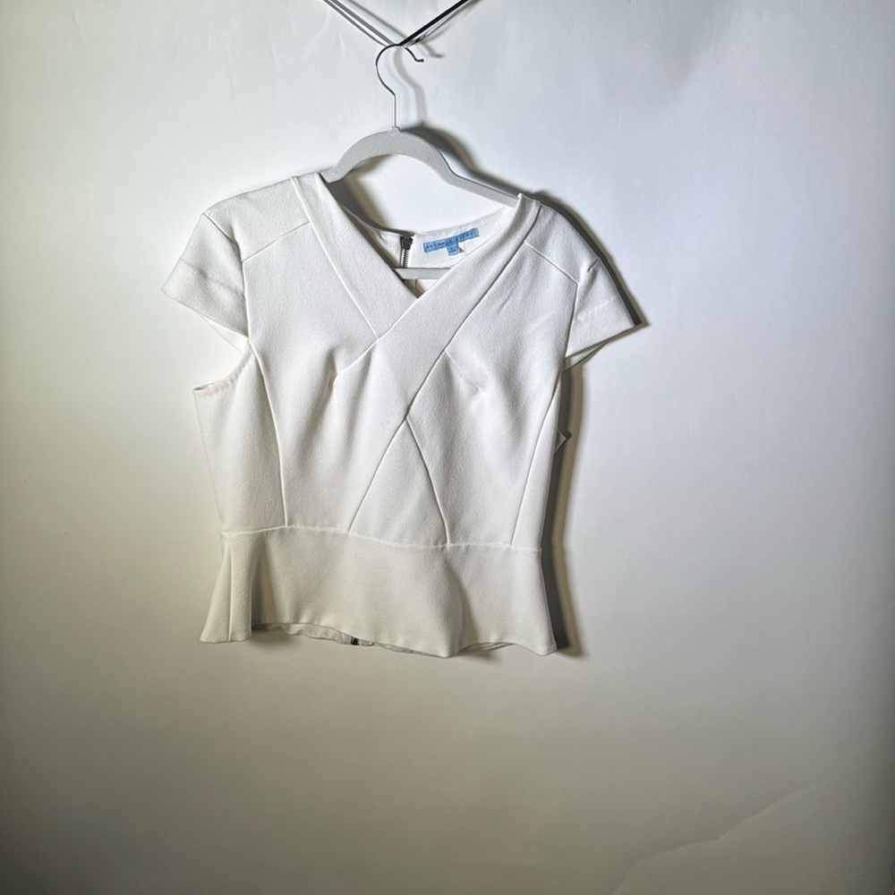 Large White top, Pit to pit, 16.5